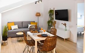 Holidays2Malaga Trinidad Renovated 1 Bedroom Penthouse Close To City Center